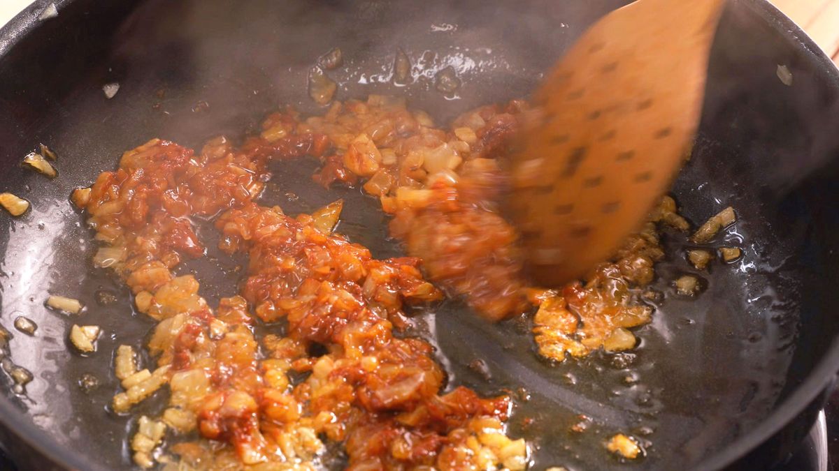 Alubias rojas con morcilla y chorizo paso 3