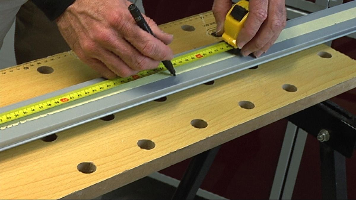 Canaleta para cables de televisión paso 2