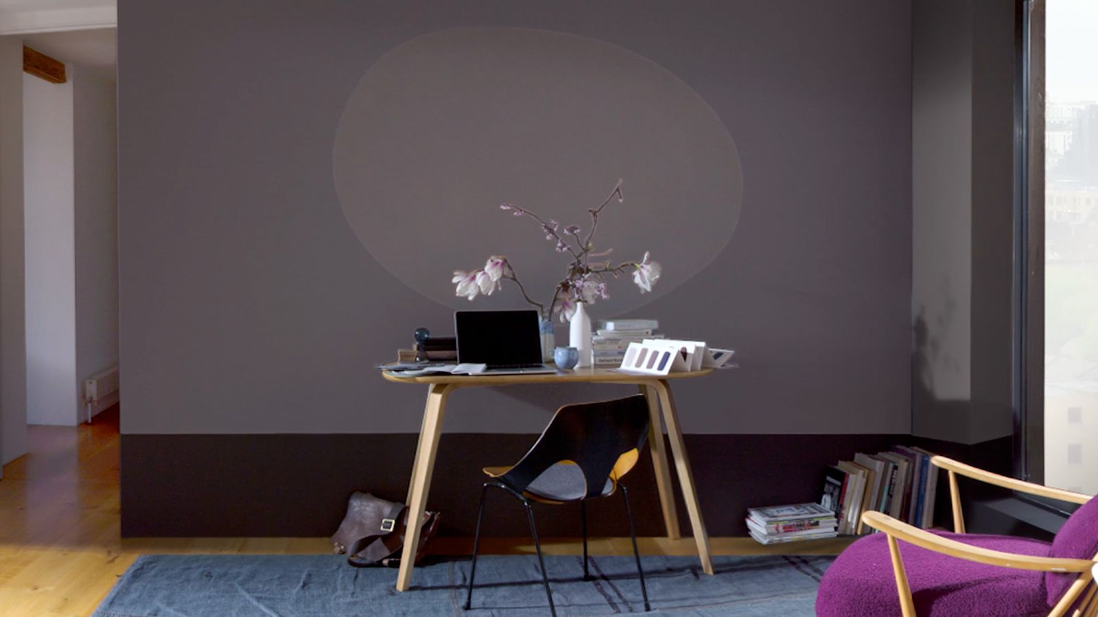 Cómo pintar formas ovaladas en la pared paso 7