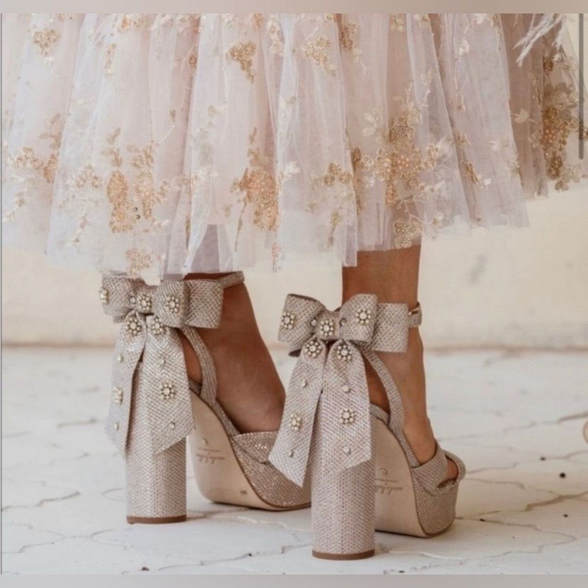 Sandalia con lazada trasera para novia