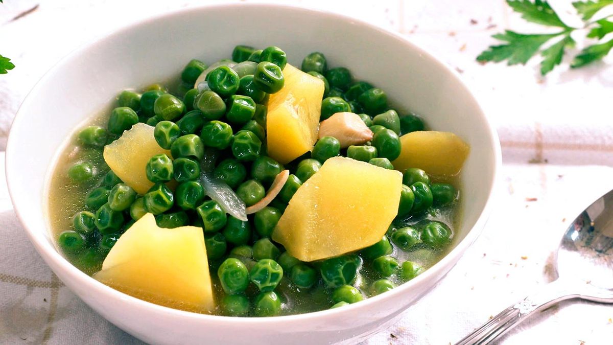 Guisantes con patatas paso 6