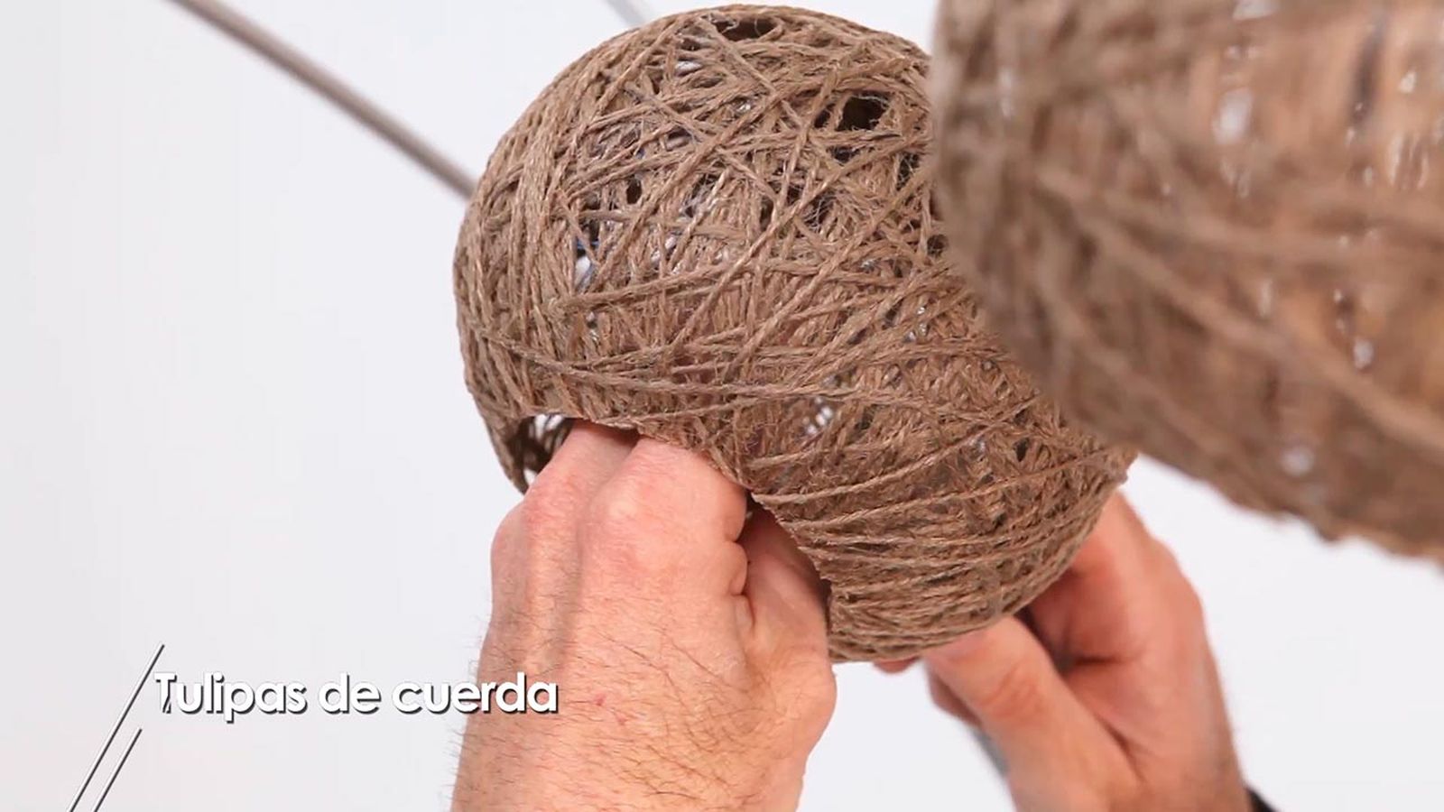 Como hacer tulipas de lampara con cuerdas paso 8