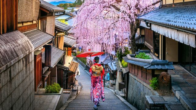 5 razones por las que visitar japon en primavera cultura