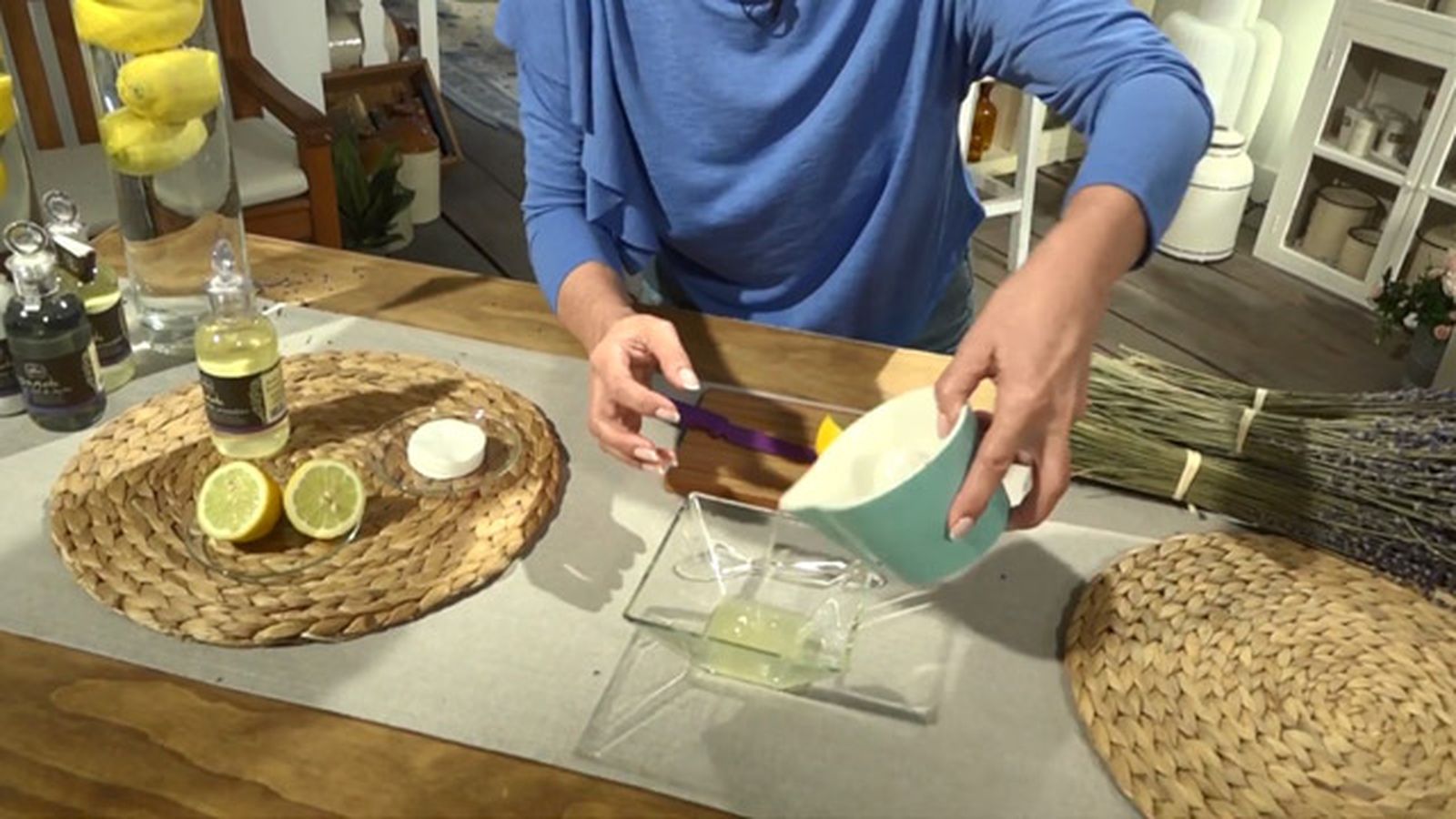 como quitar las manchas y la grasa del rostro de forma natural lavanda y limon 2