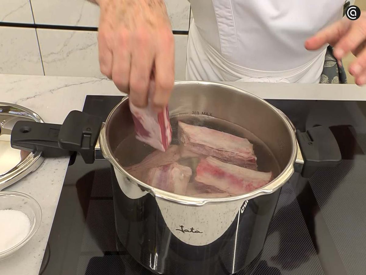 Cocina la costilla de ternera