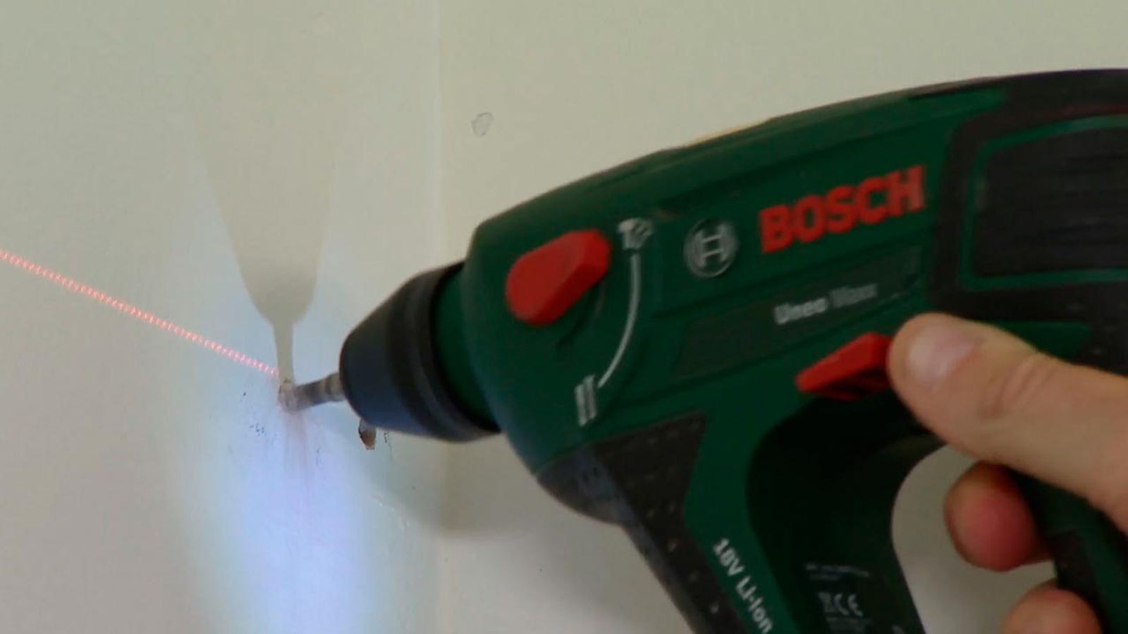 Cómo instalar una cocina en ángulo (Parte 1) paso 2