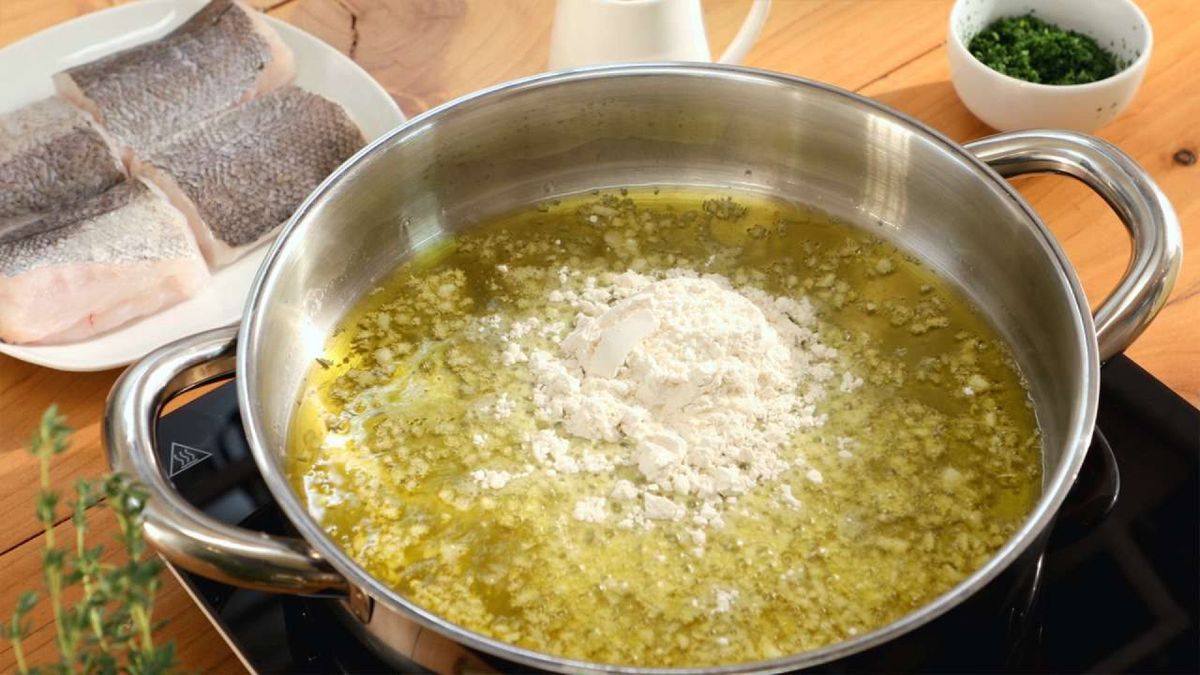 Merluza en salsa verde   Paso 1