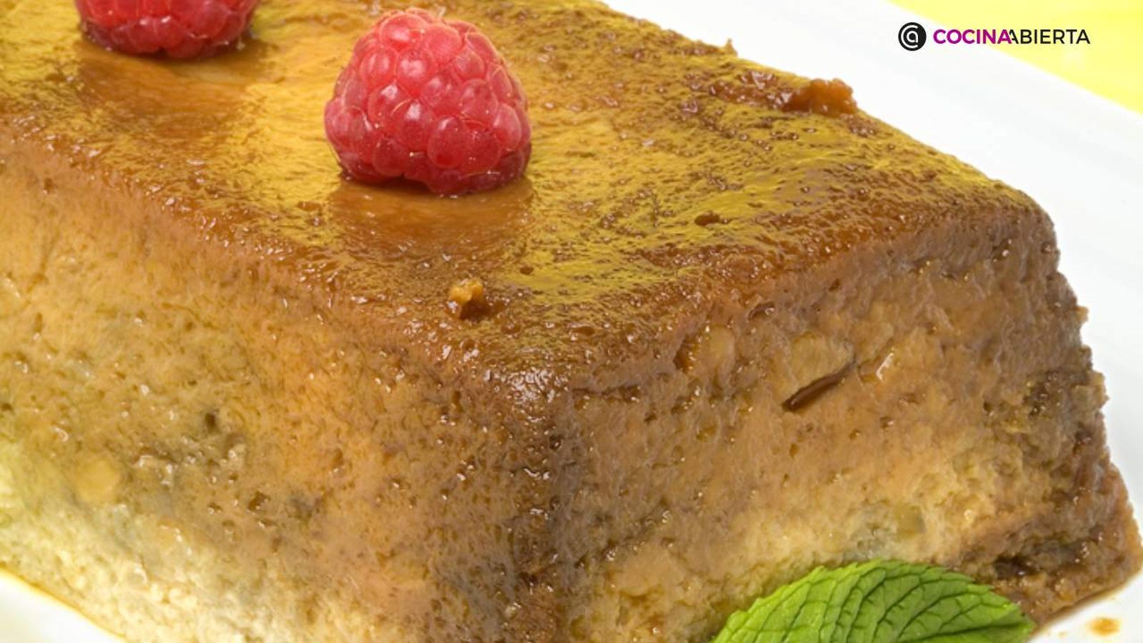 Aprende a hacer un pudin de frutas con los pasos de Eva Arguiñano