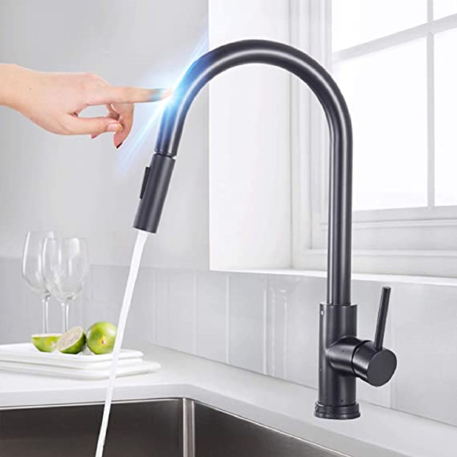 Grifería negra nueva tendencia para renovar la cocina 8