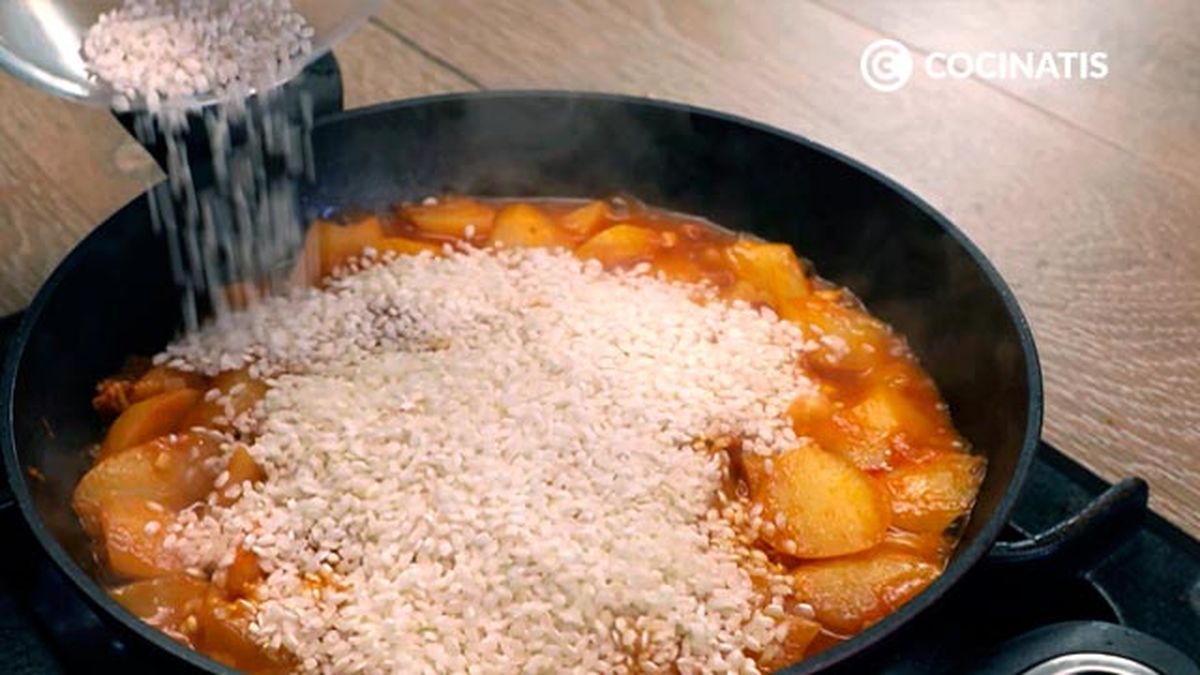 Receta de arroz con patatas  paso 5