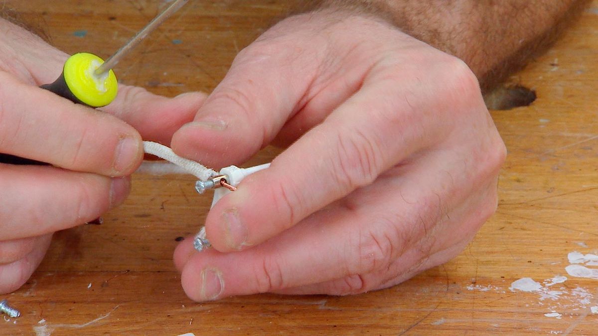 Cómo hacer una lámpara articulada paso 8