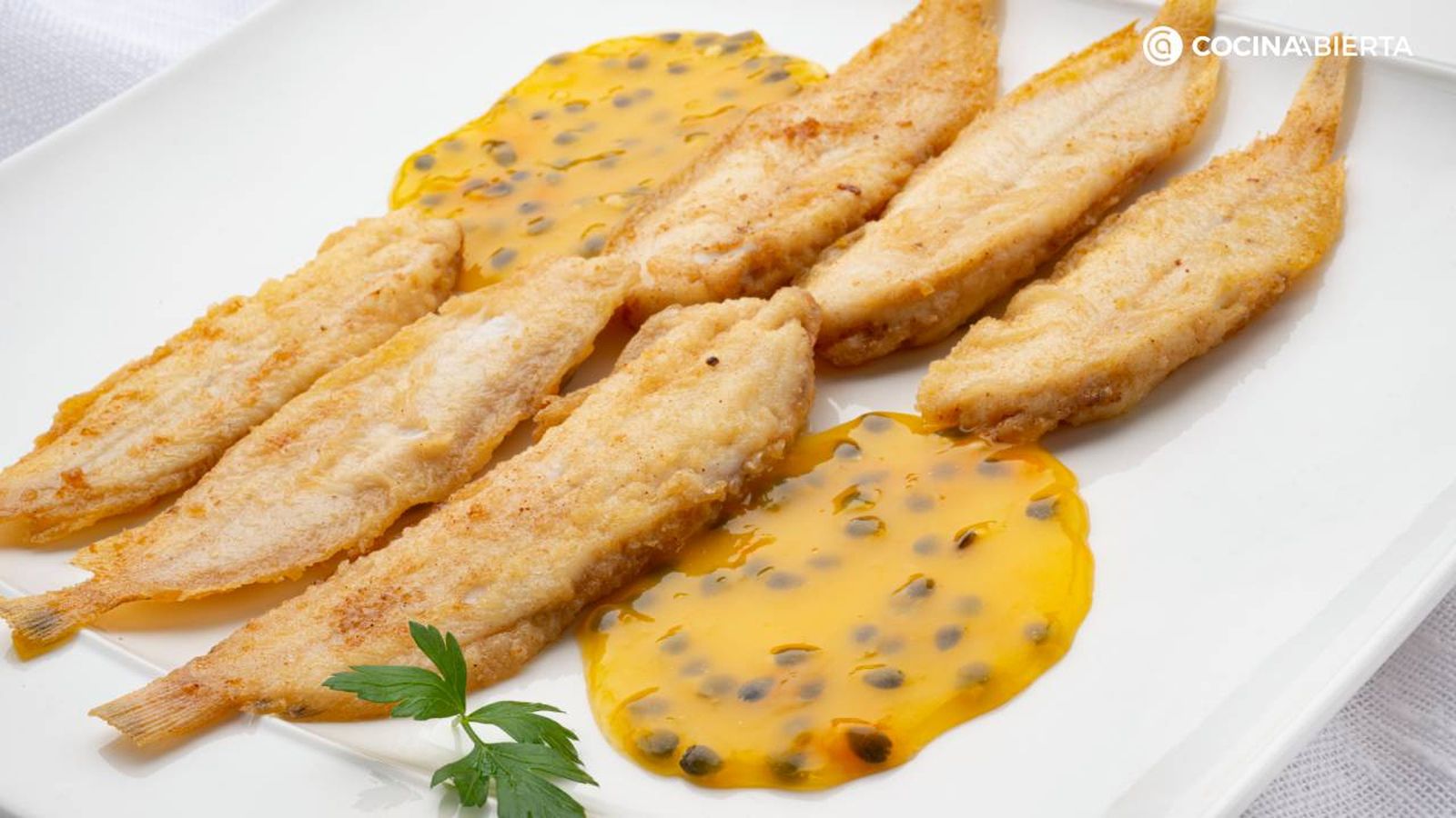 Receta de acedías fritas con salsa de maracuyá