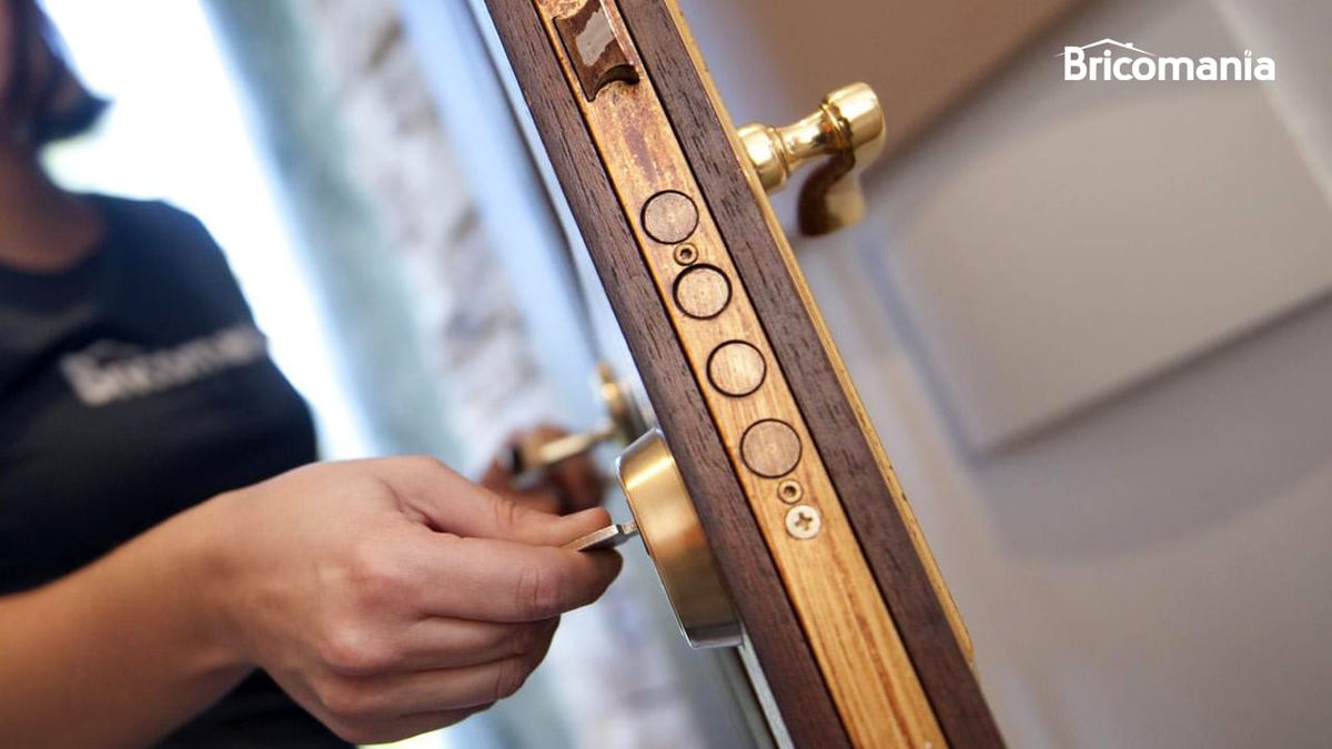 Bricomania 585 cambiar cerradura puerta blindada xl