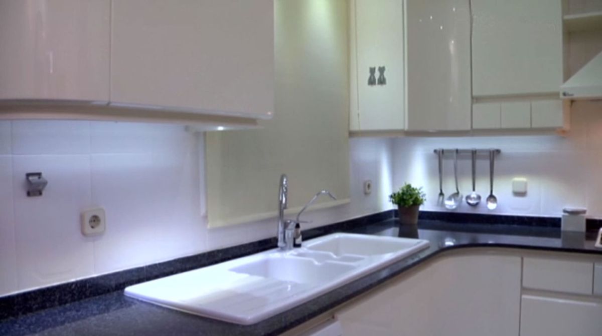 Reformar una casa antigua y oscura cocina