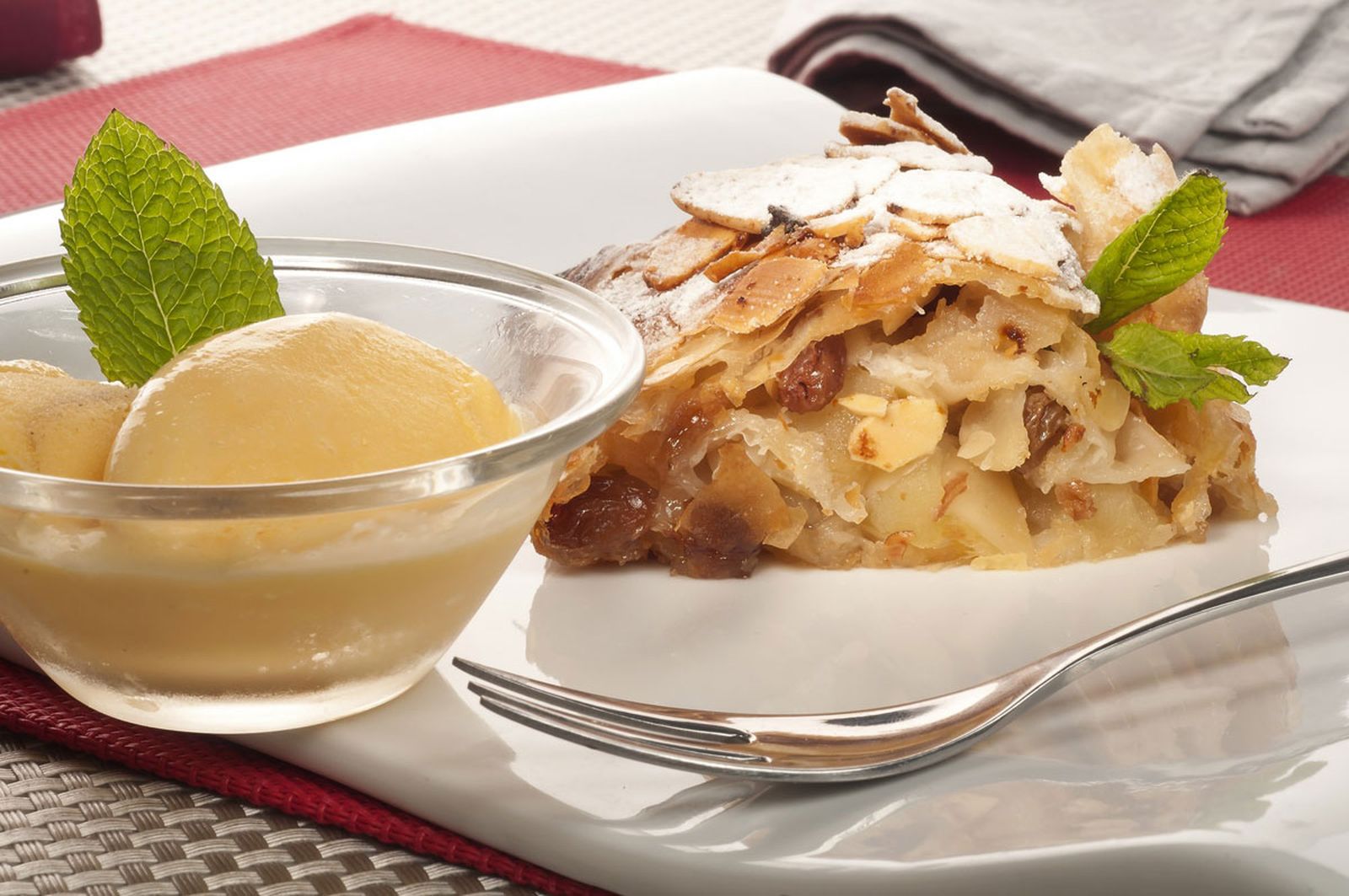 374. STRUDEL DE MANZANA xl