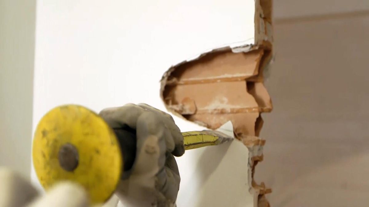 973 instalar puerta metalica paso 3