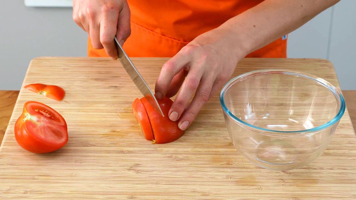 Receta de pastel de atún con pan de molde  paso 2