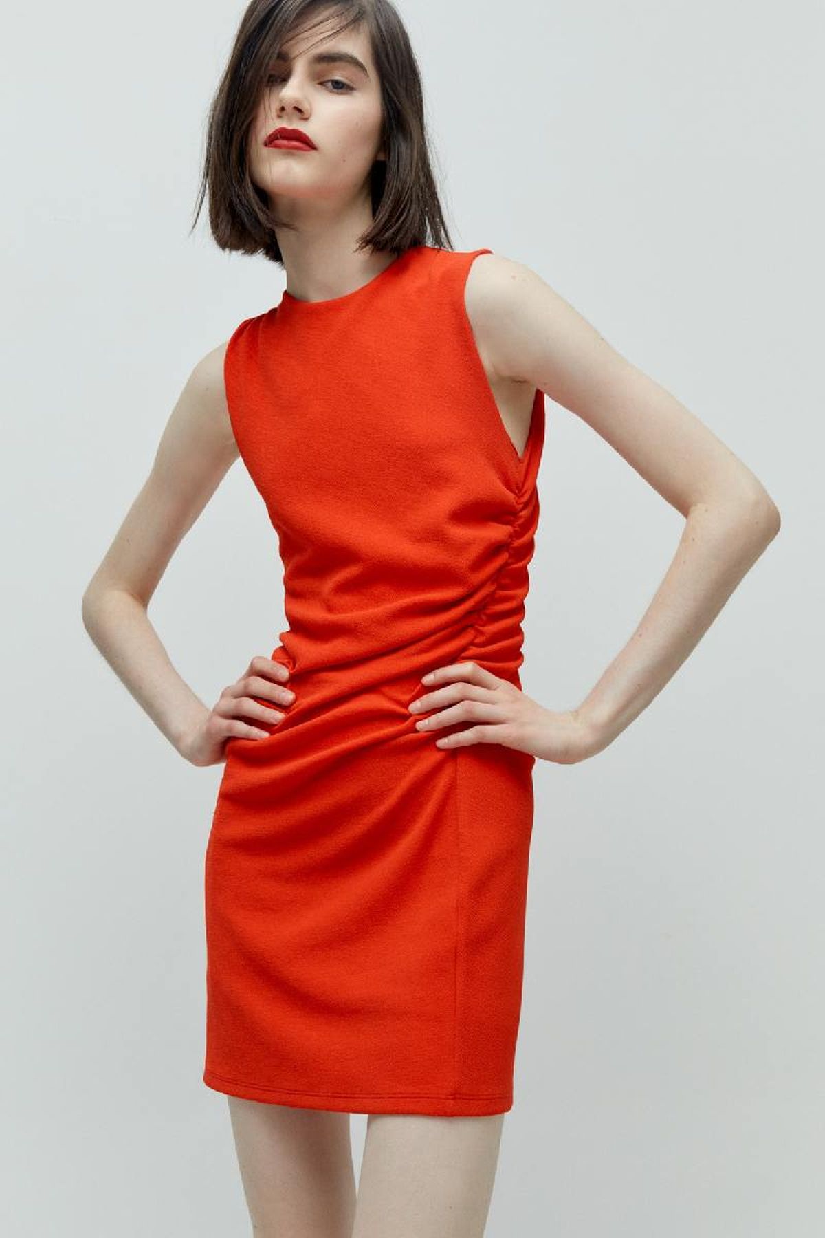 Vestido corto rojo de Nochevieja