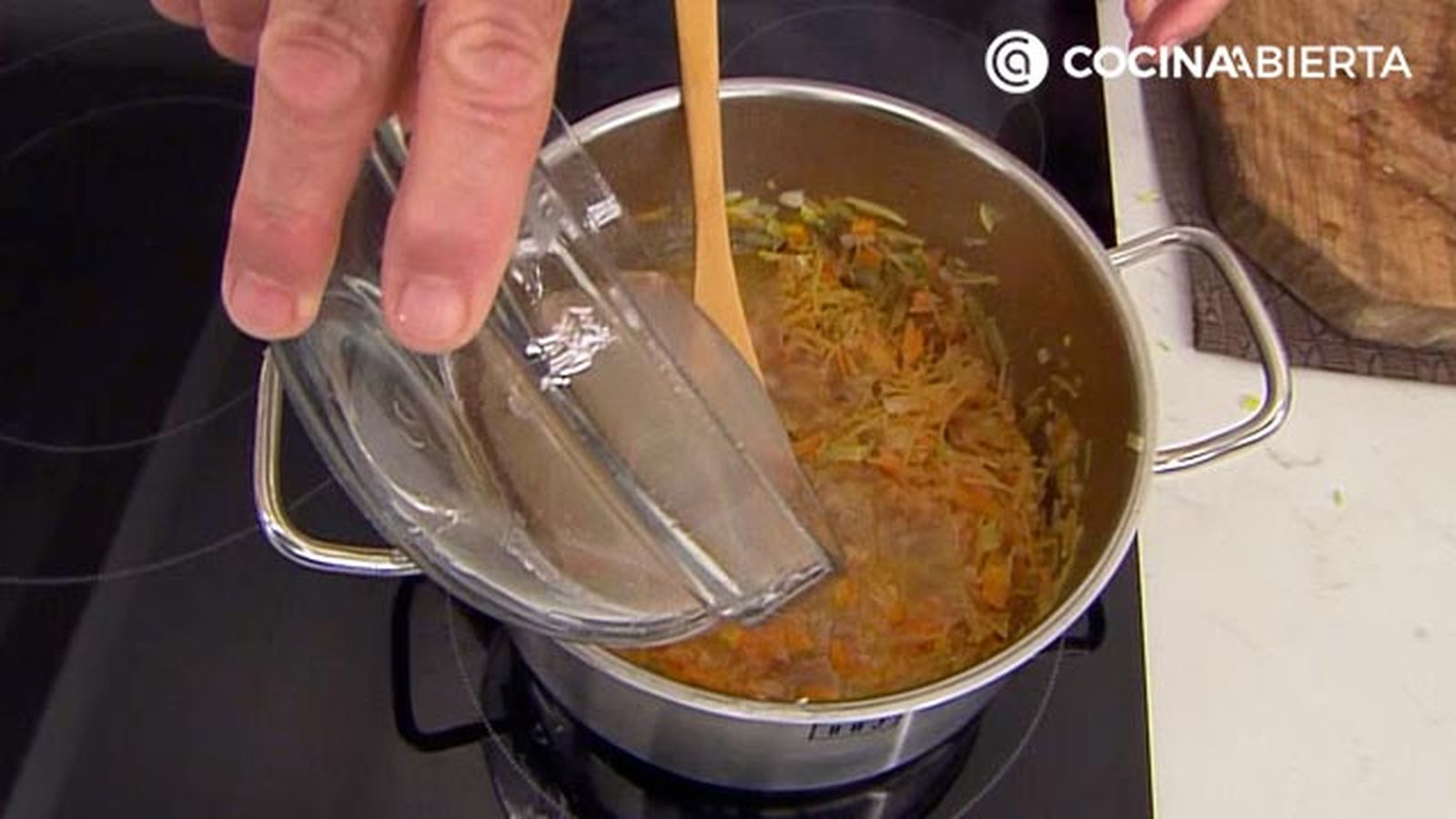sopa de fideos con mejillones receta karlos arguinnao karl67820321 paso3