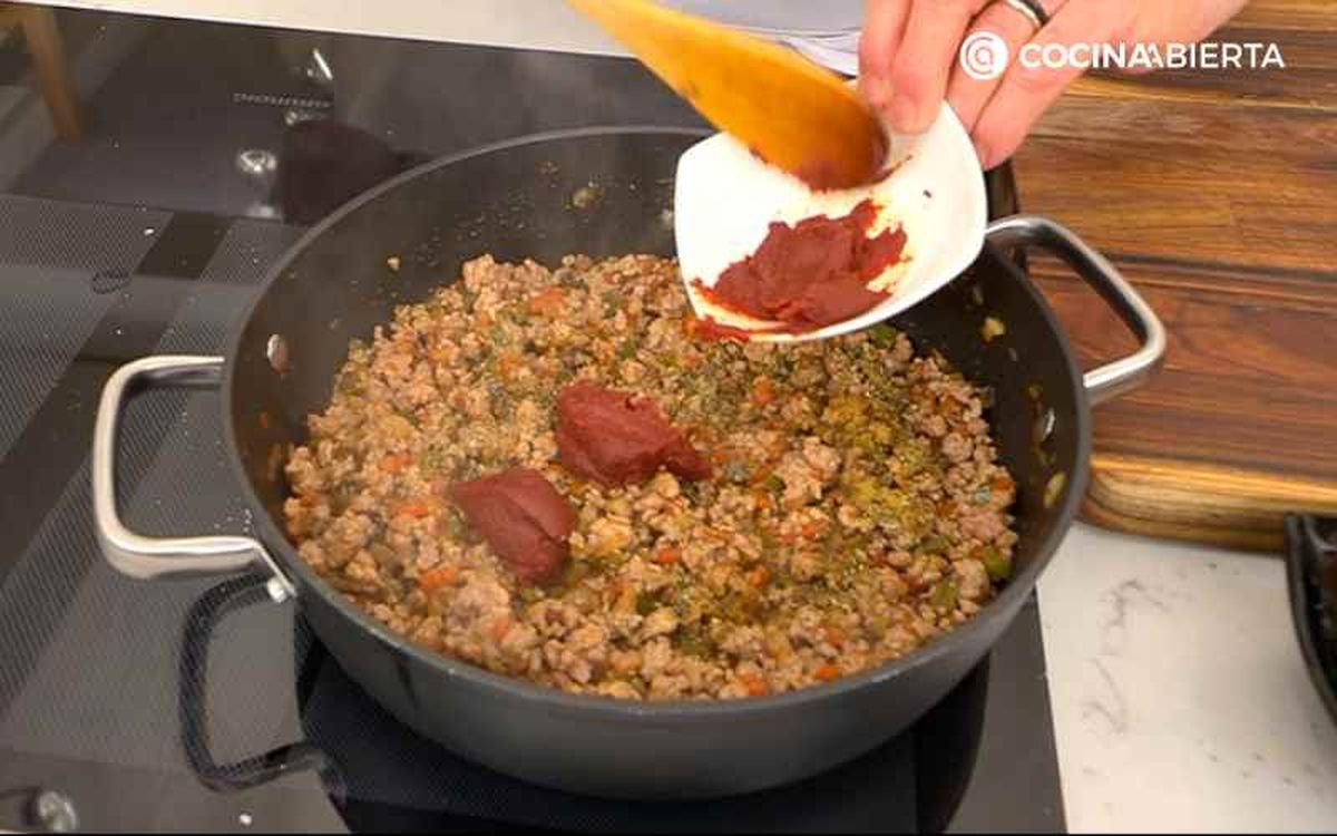 Incorpora la carne picada