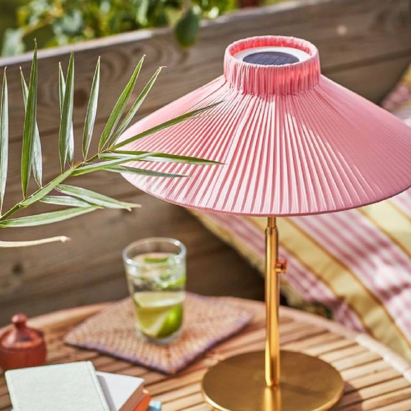 Descubre las diferentes soluciones para iluminar la terraza y crear un ambiente único 9