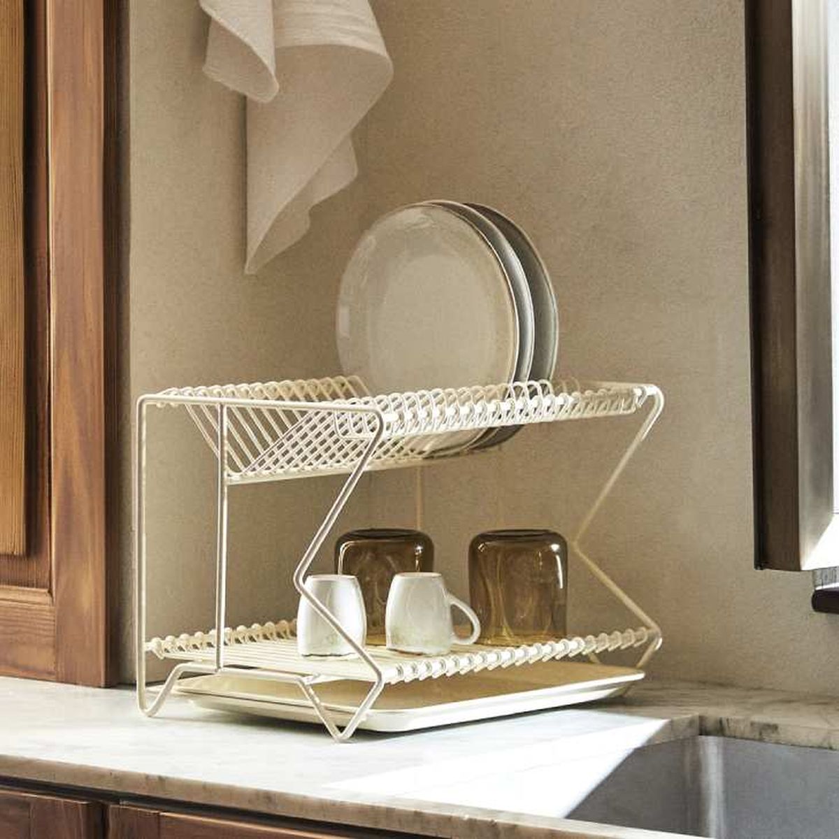 zara home escurreplatos de metal con bandeja