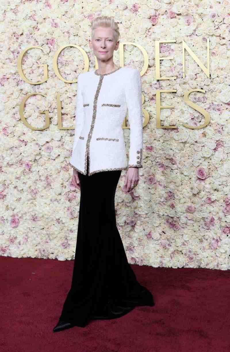 Tilda Swinton en los Globos de Oro 2025