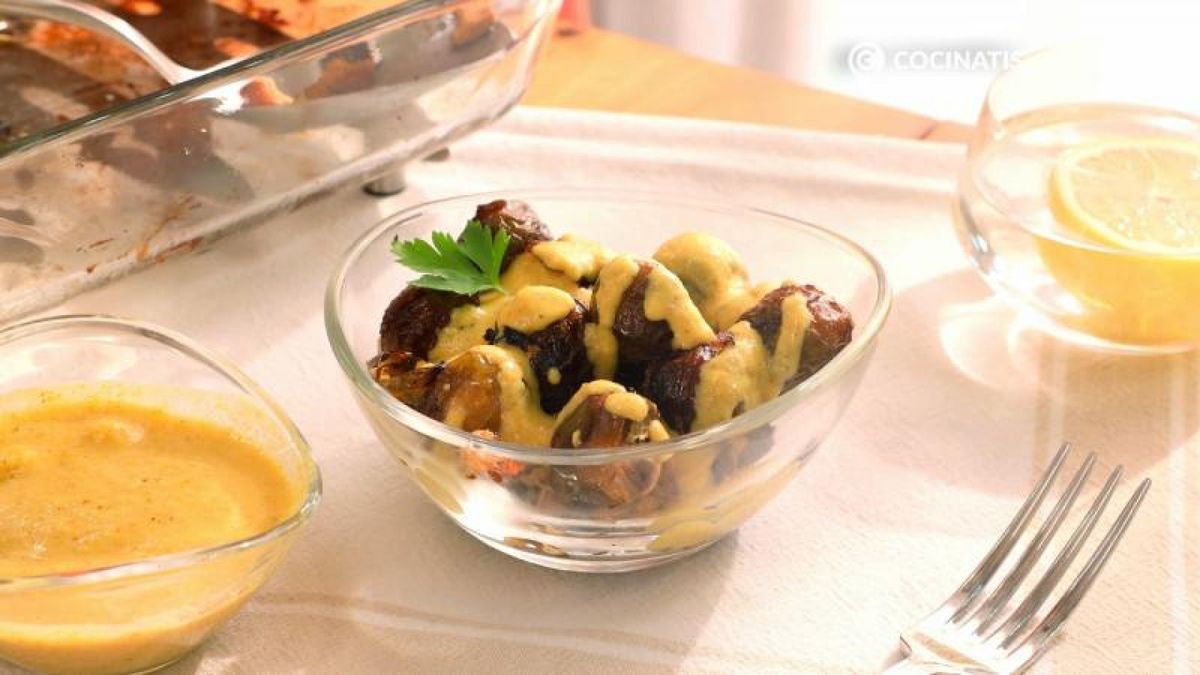 Sirve las coles de Bruselas al horno