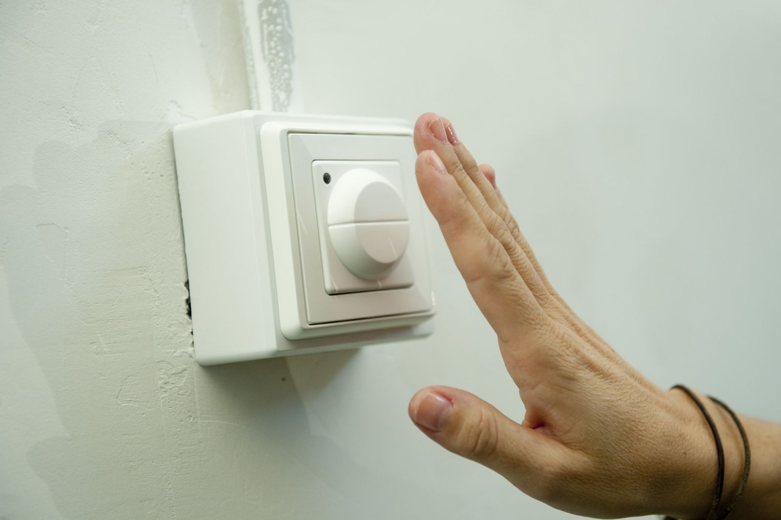 Bricomania 671 Instalar interruptor sensor p7