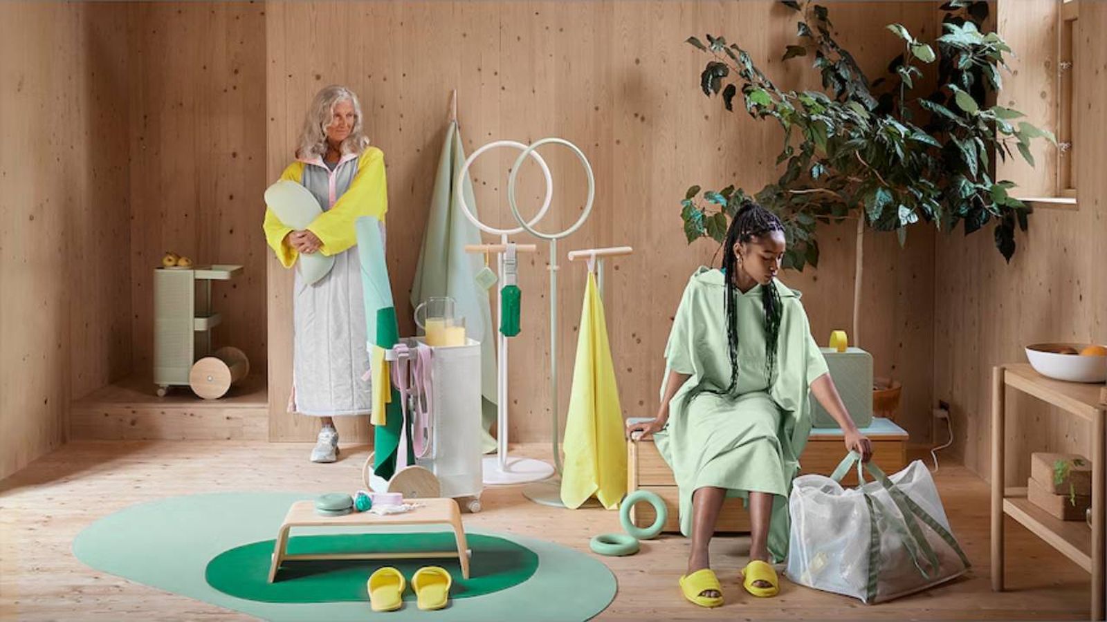 Carrito DAJLIEN integrado en la decoración del gimnasio de casa.