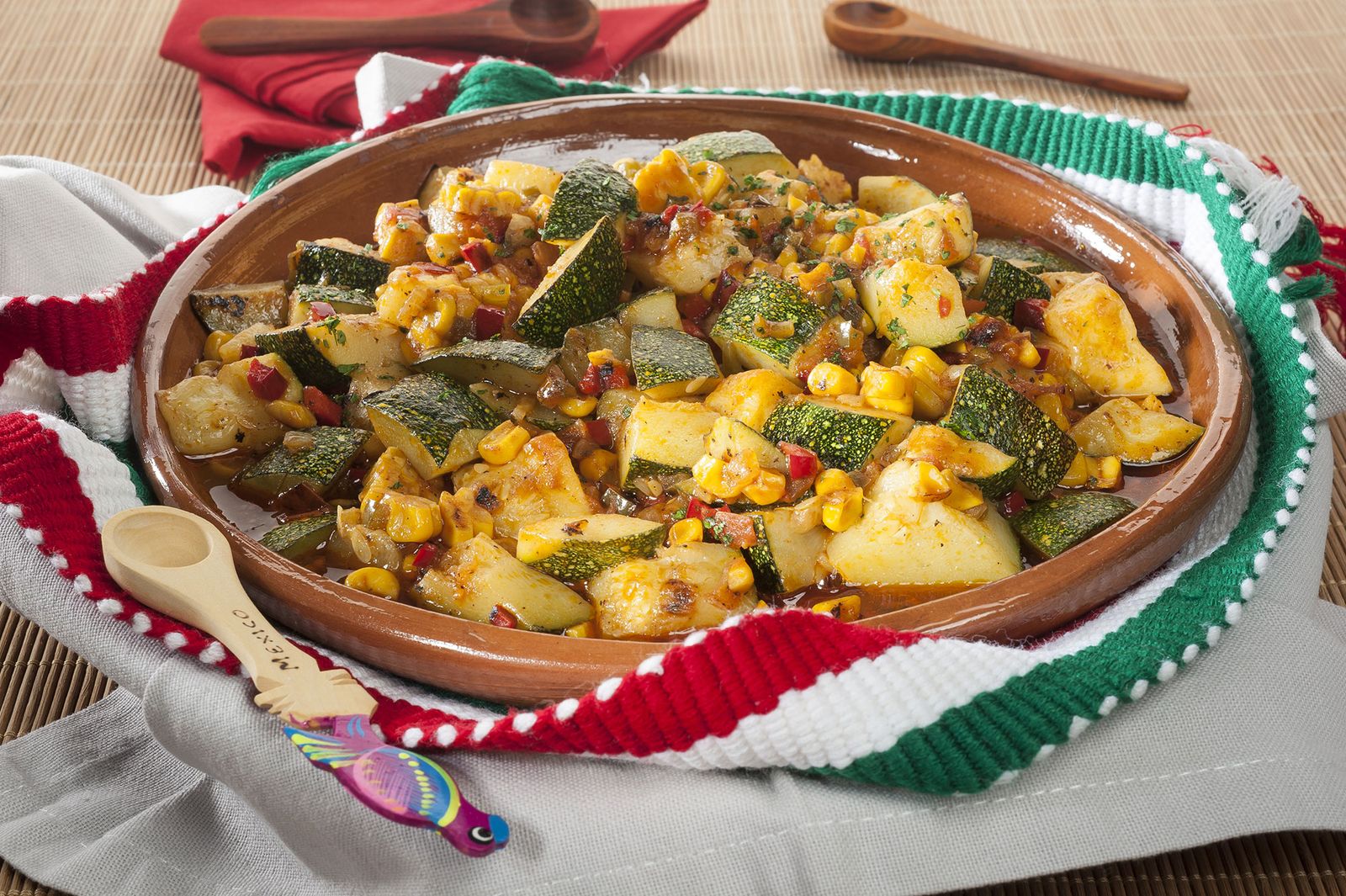 CABI0048 Enrique Calabacitas guisadas con elote amarillo xl