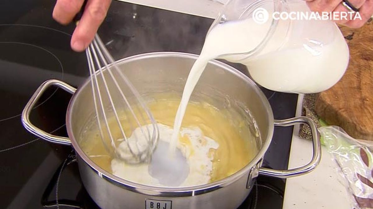 sandwich frances croque madame gratinado con huevo receta karlos arguinano karl67600321 paso2