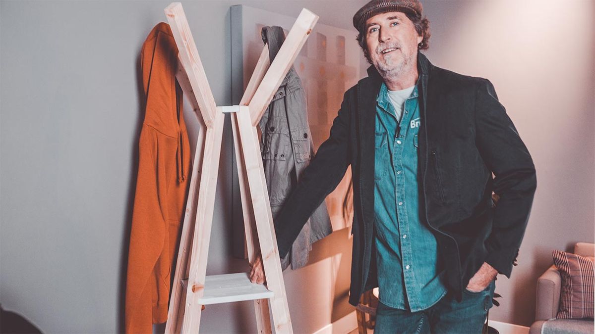 Como hacer un perchero de pie de madera