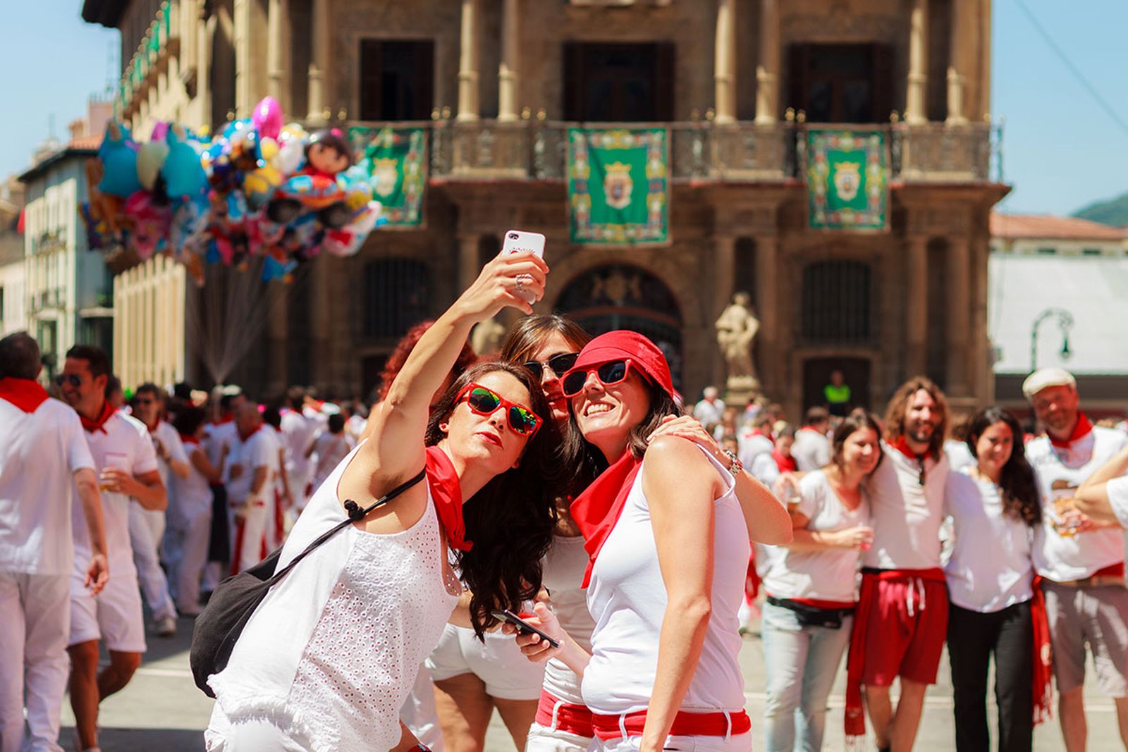 fiestas san fermines pamplona look