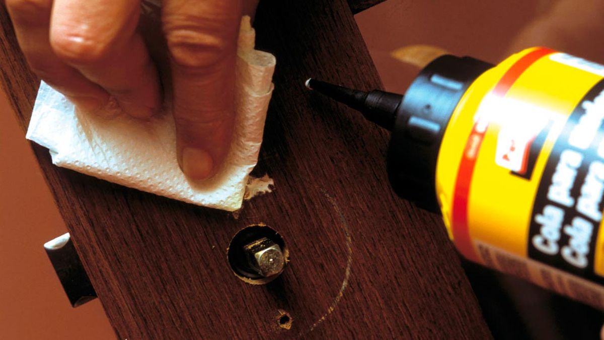 Arreglo de manilla de puerta paso 1