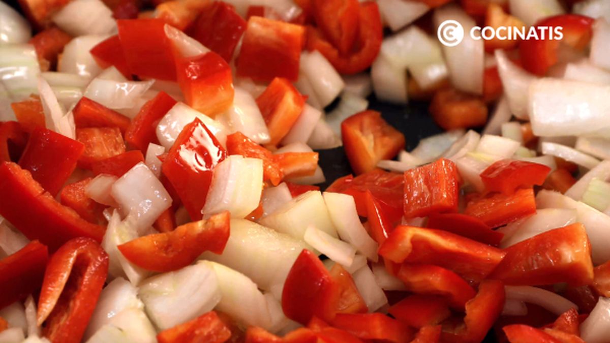 CTIS0827 receta huevos napoleon paso 2