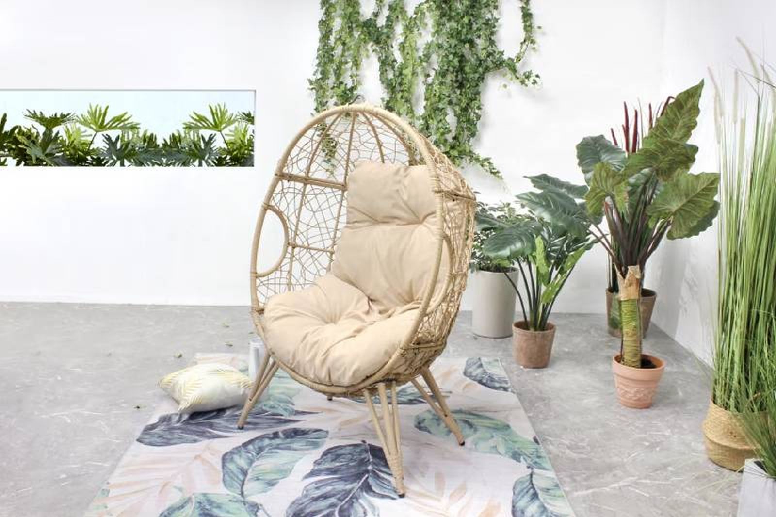 Silla Jane de Maisons Du Monde inspirada en la Silla Egg.