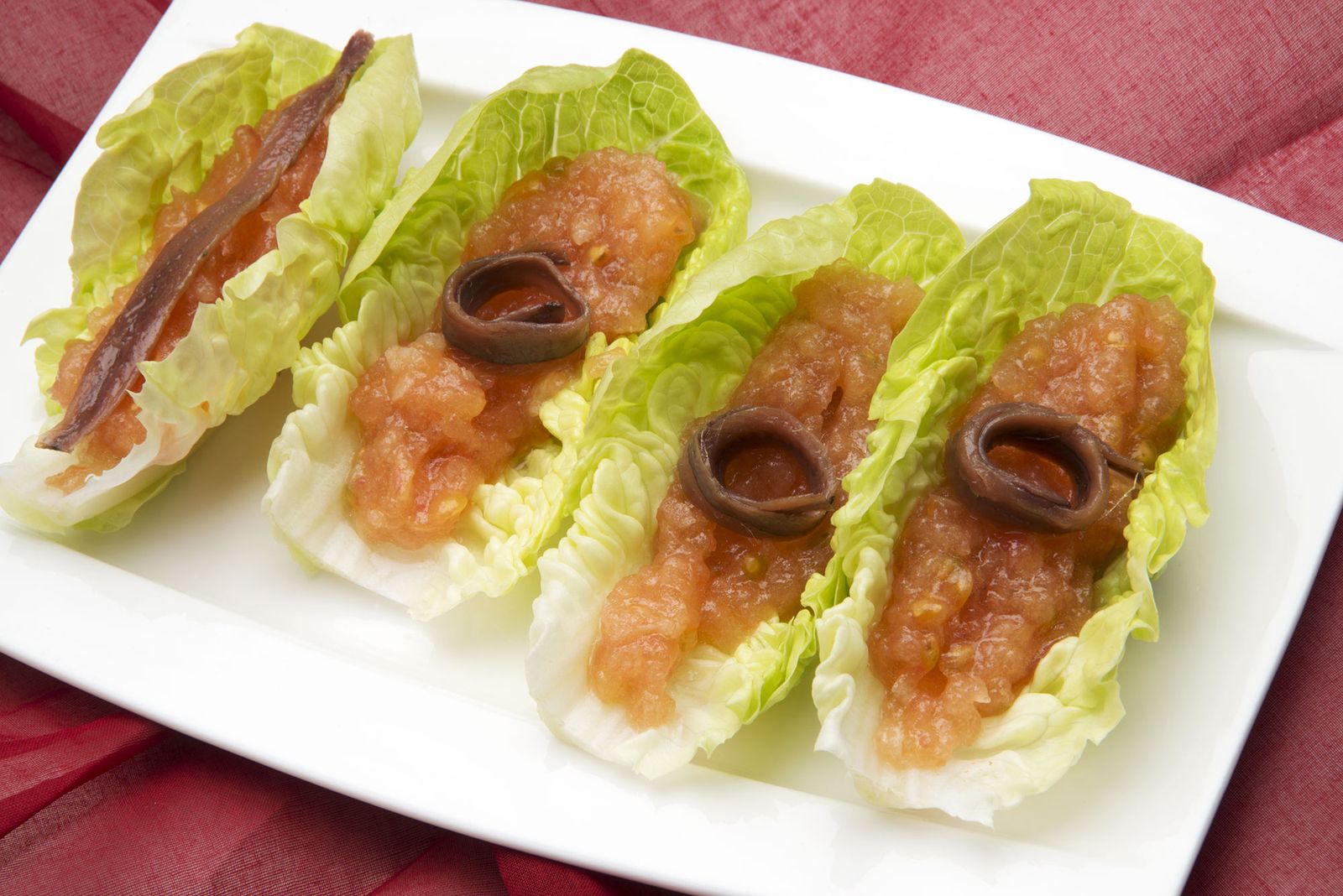 5964 2 Cogollos con tomate y anchoas xl