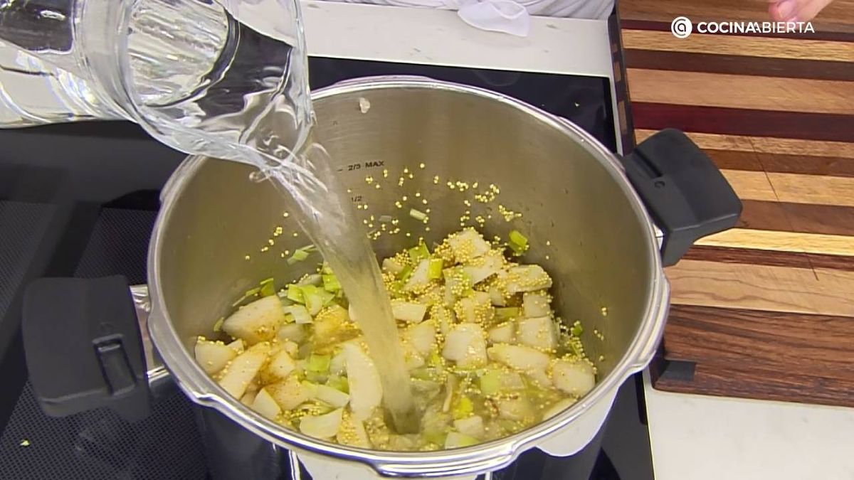 KARL7057 Crema pera puerro mijo paso 2