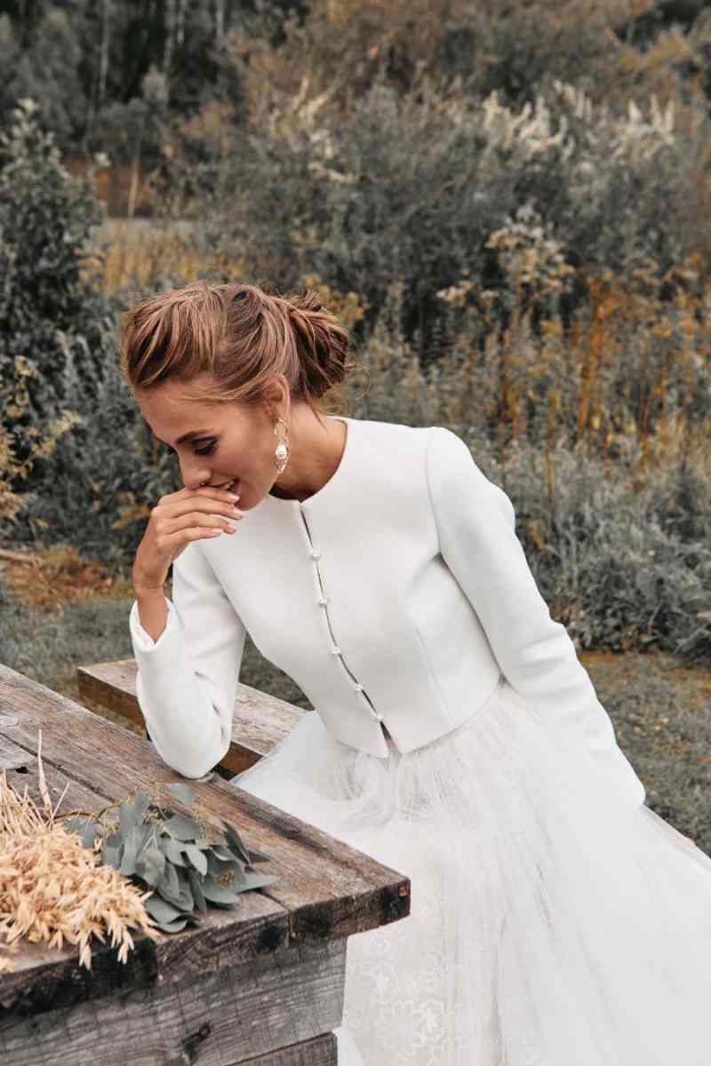 Chaqueta corta para una novia de invierno