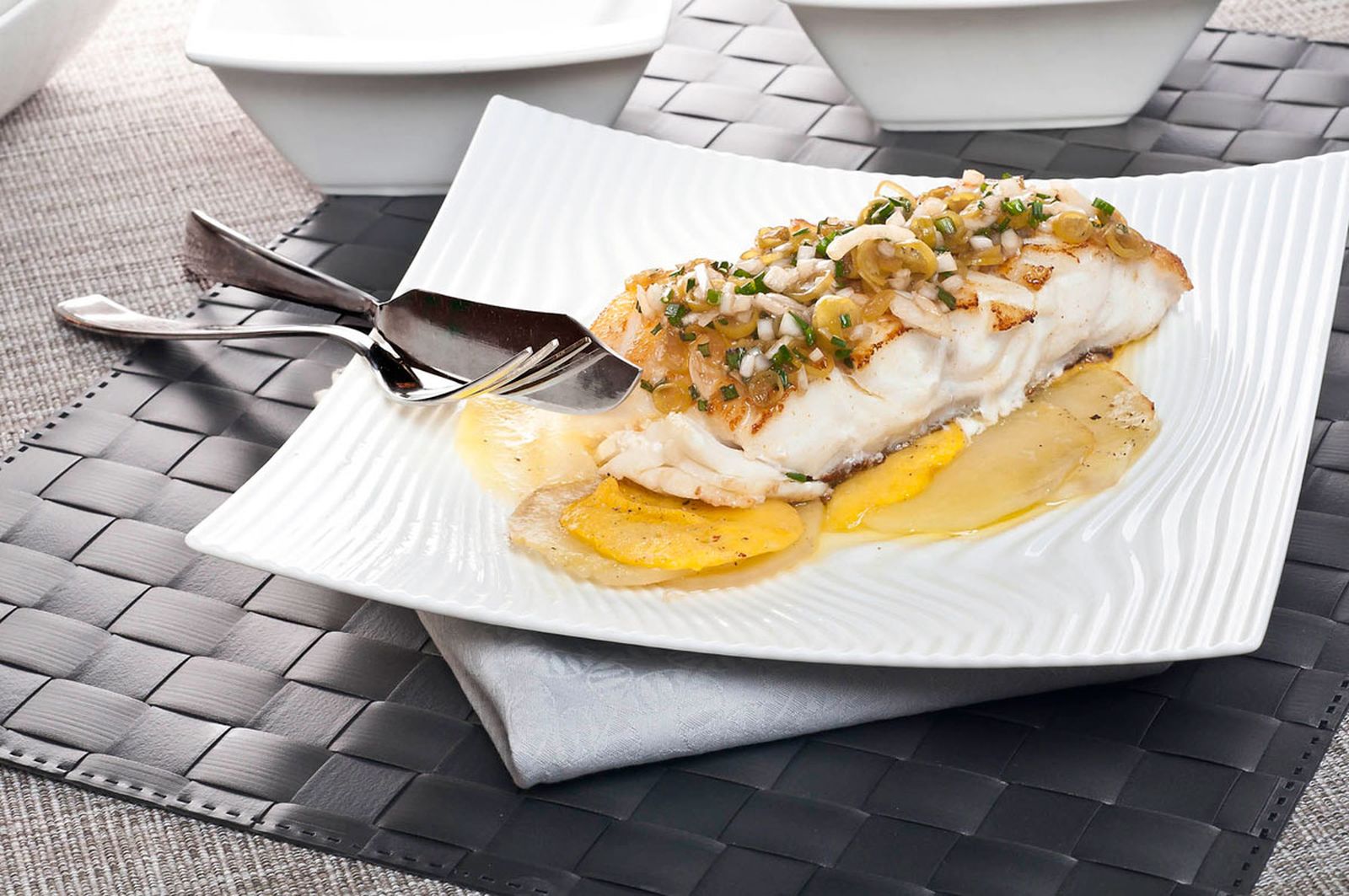 1249 Bacalao asado con vinagreta de guindillas (433) xl