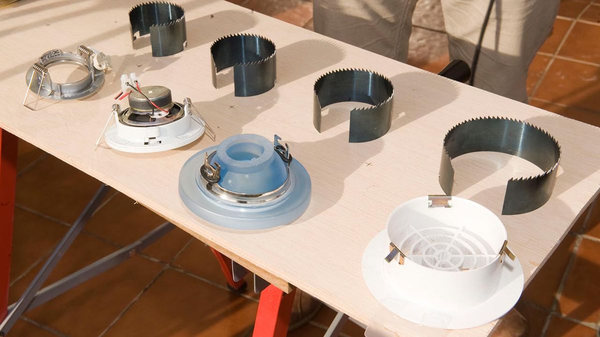 brico 0542 1 Sierras corona paso 2