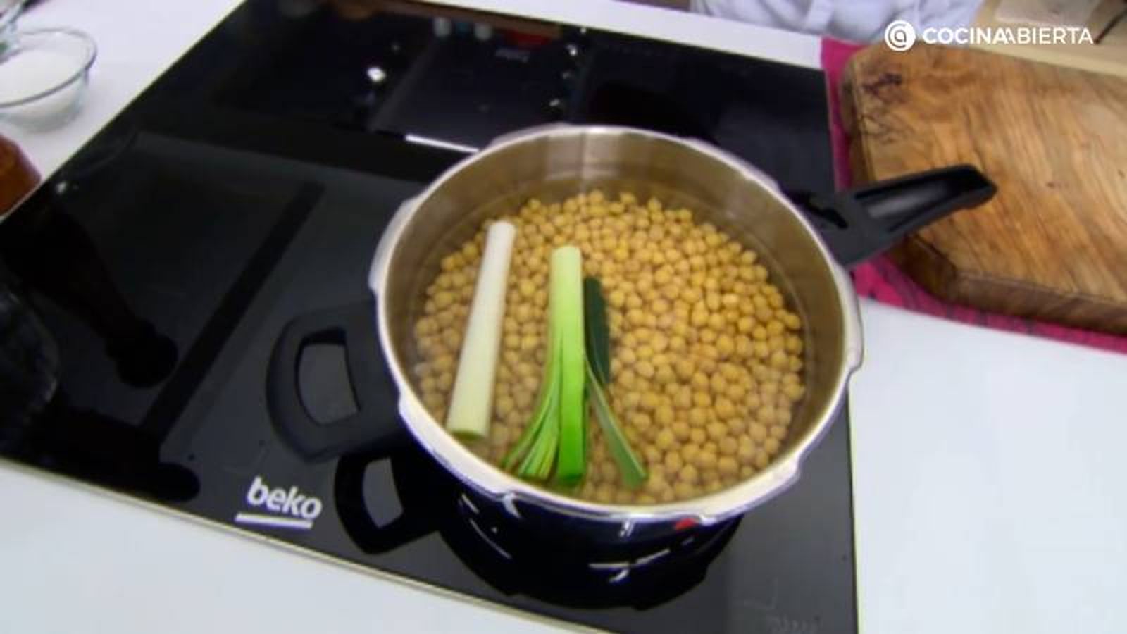 Cocina los garbanzos en la ola rápida