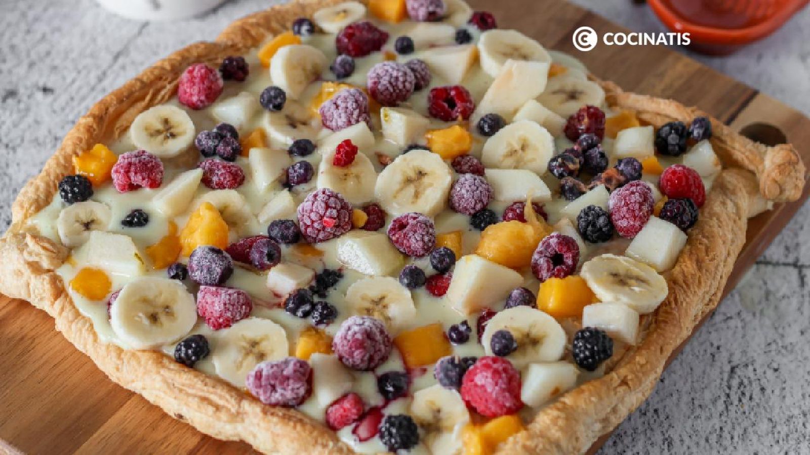 Tarta de hojaldre con frutas