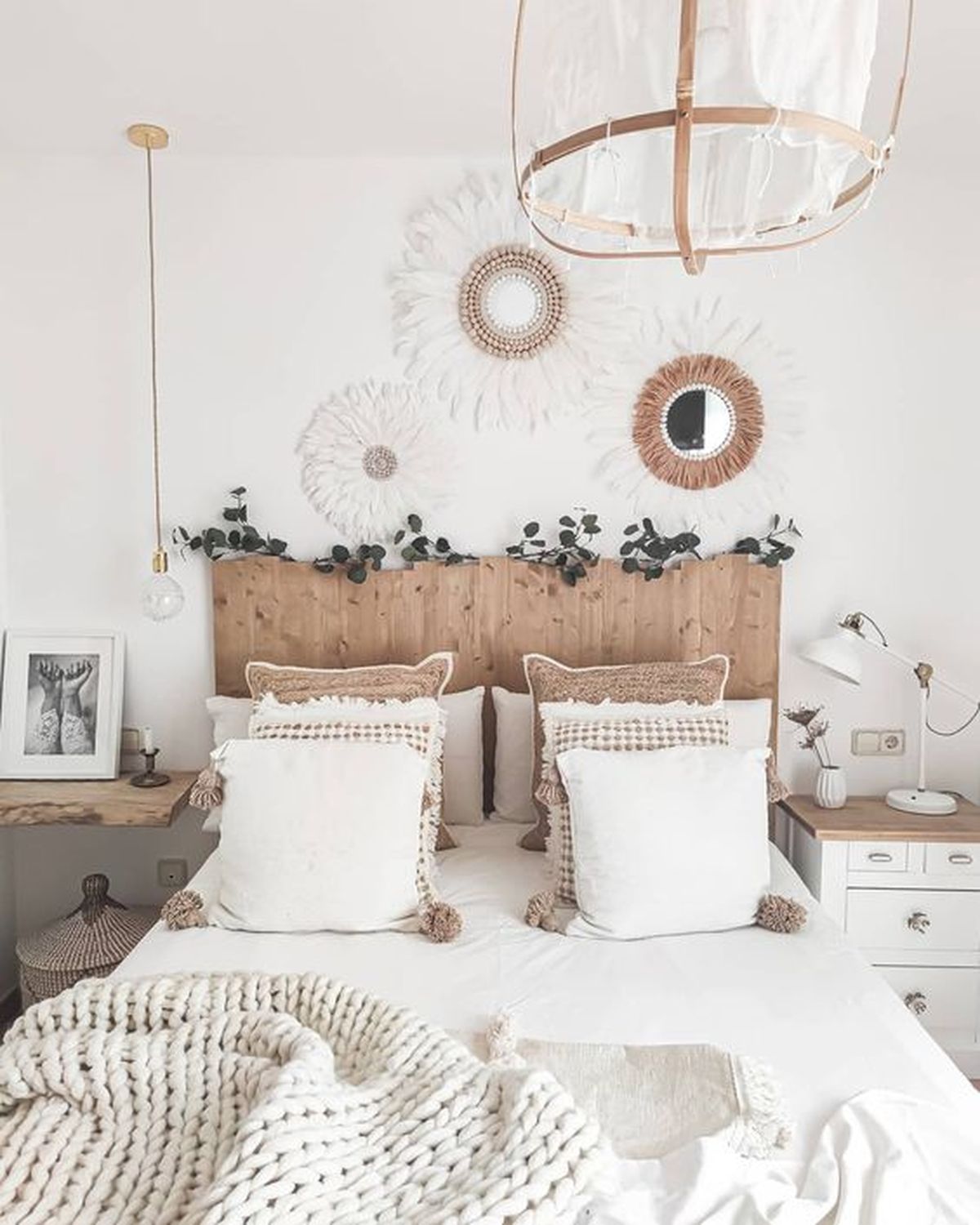 5 dormitorio blanco madera cabecero de madera base roots