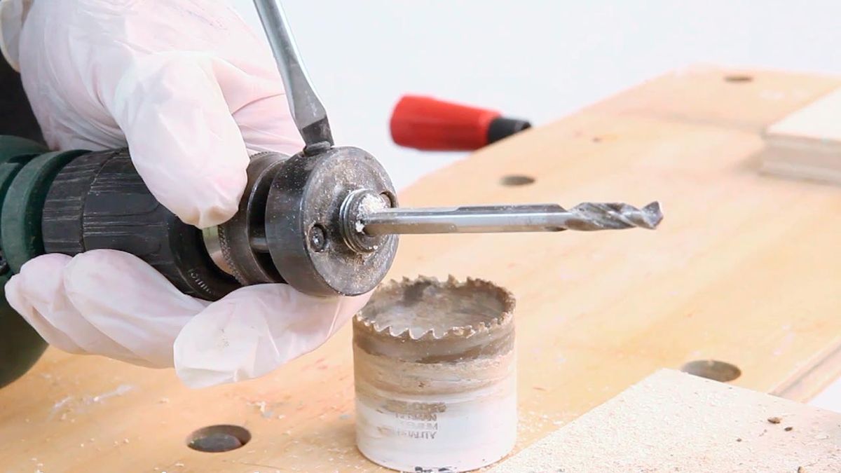 Como hacer corte con corona sin hacer agujero central paso 2