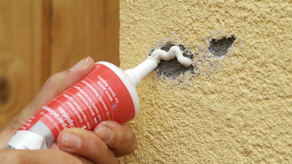 Reparación de pequeños desconchados en fachada paso 3