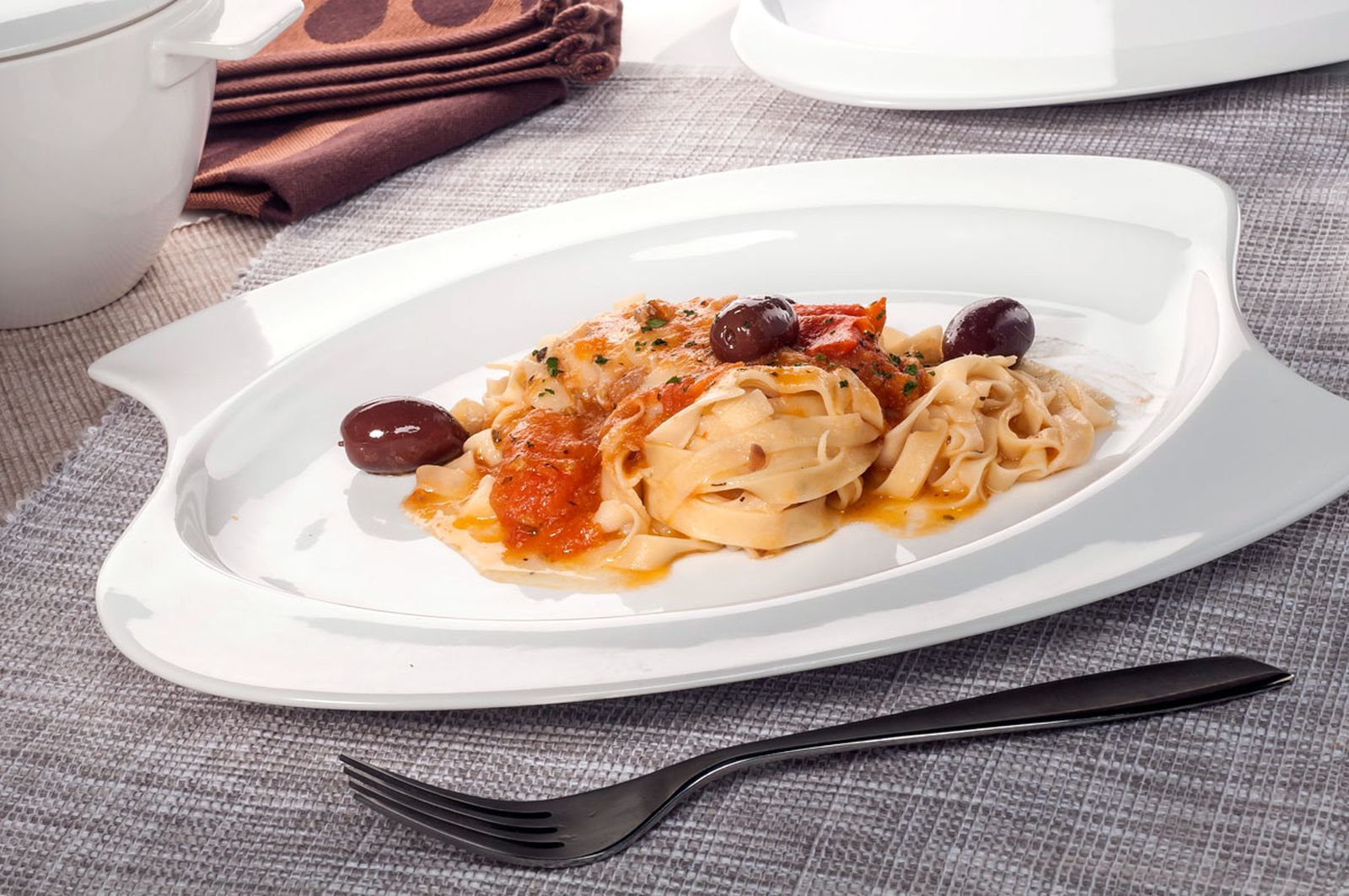 1351 Tallarines a la putanesca (535) xl