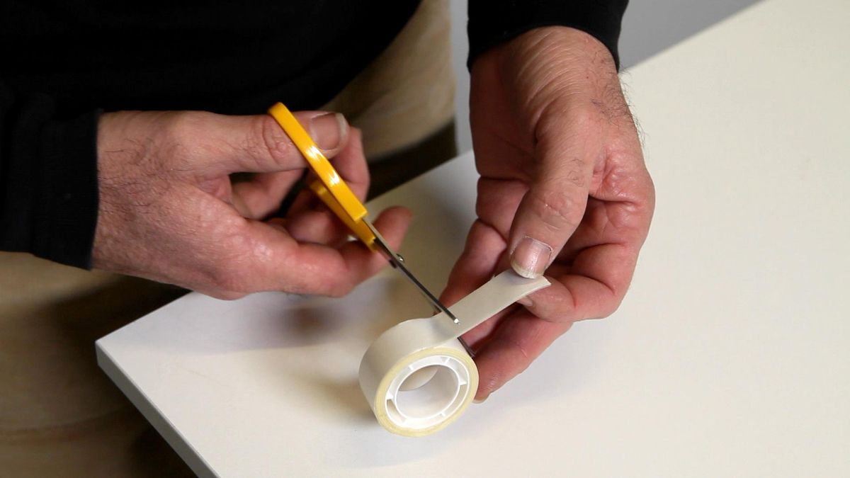 Hacer un soporte para los accesorios de la aspiradora paso 7