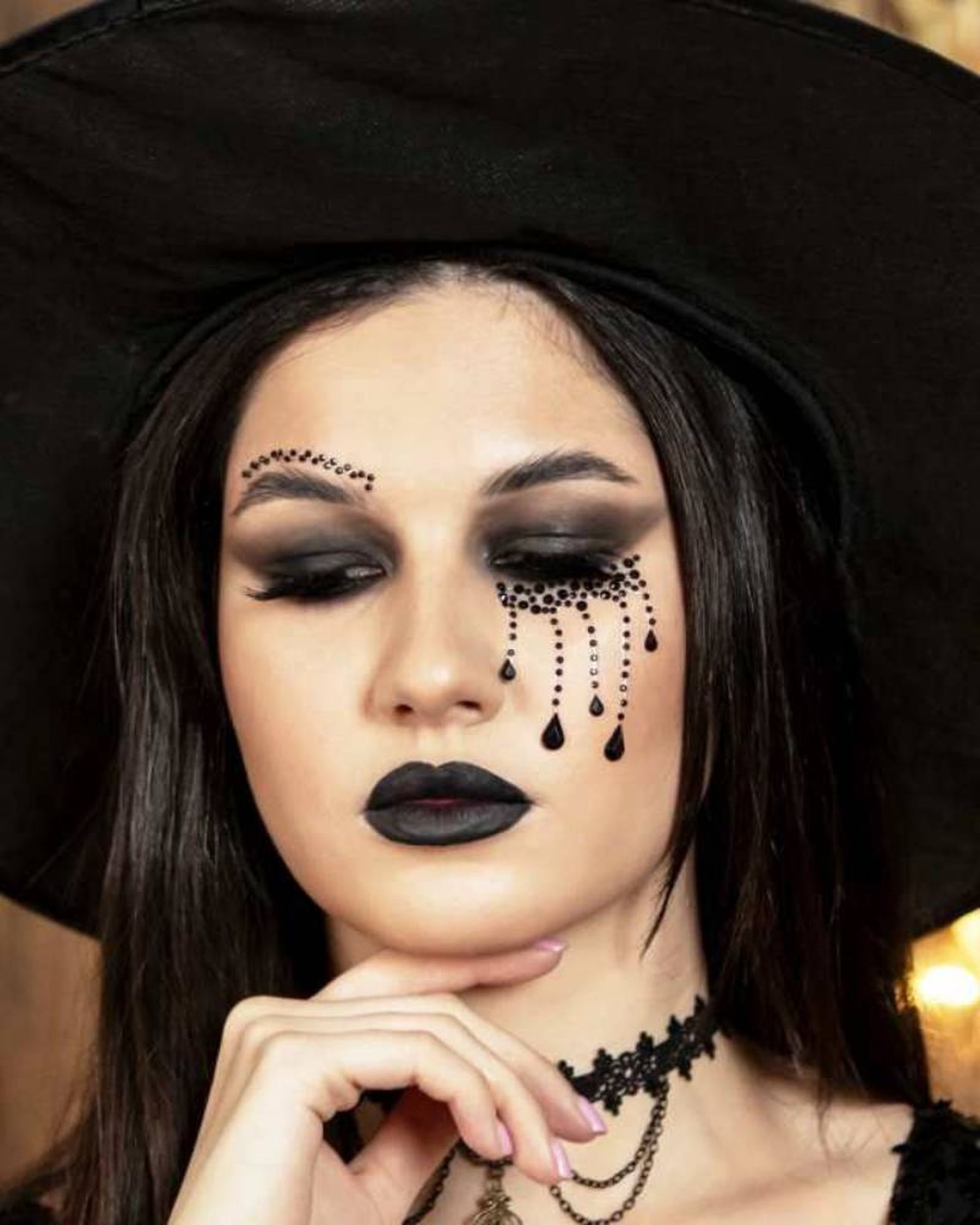 Maquillaje de Halloween para mujer de bruja